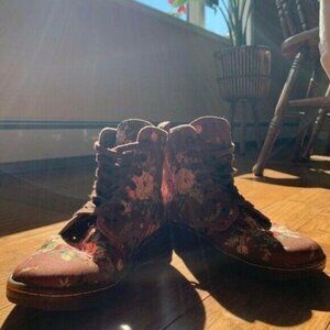 Dr. Martens Canvas Brown Floral Flower Print Booties Shoes Boots 8
